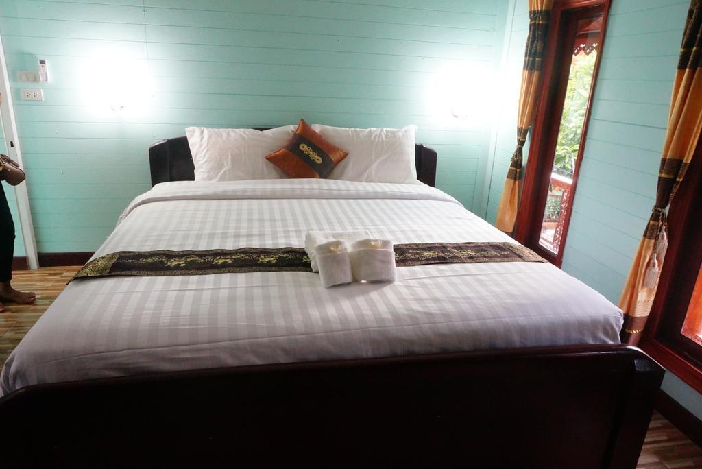Ruen Tai Boutique Villa Phuket Exterior photo