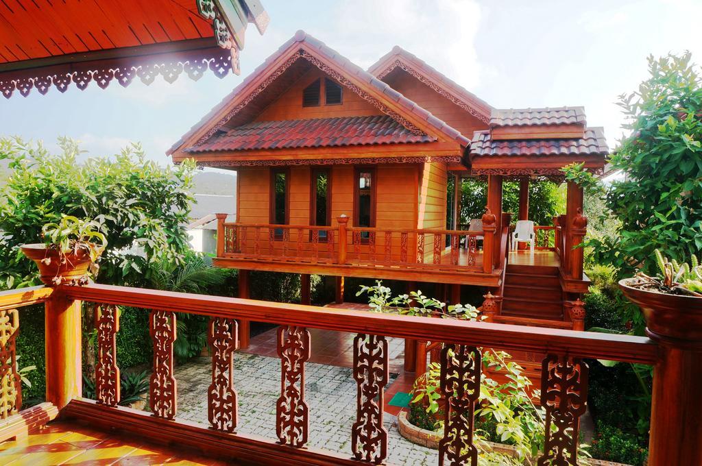 Ruen Tai Boutique Villa Phuket Exterior photo